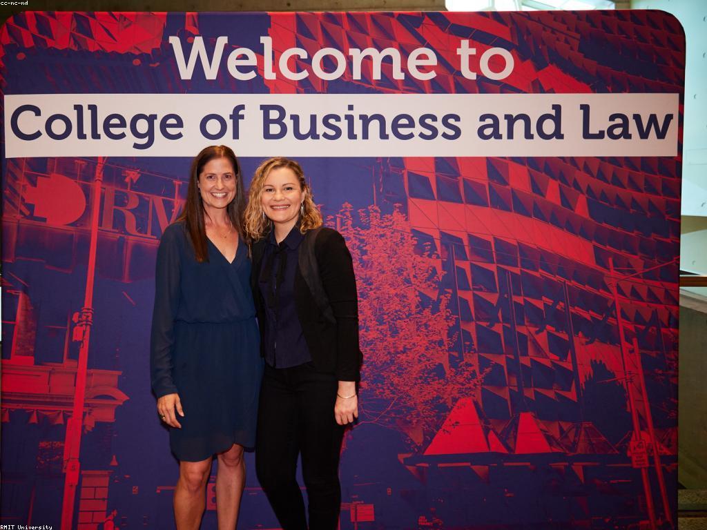 យុទ្ធសាស្ត្រស្លុត: គន្លងចំរូងសម្រាប់ជោគជ័យ